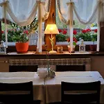 فندق مبيت وإفطار Irena 3*