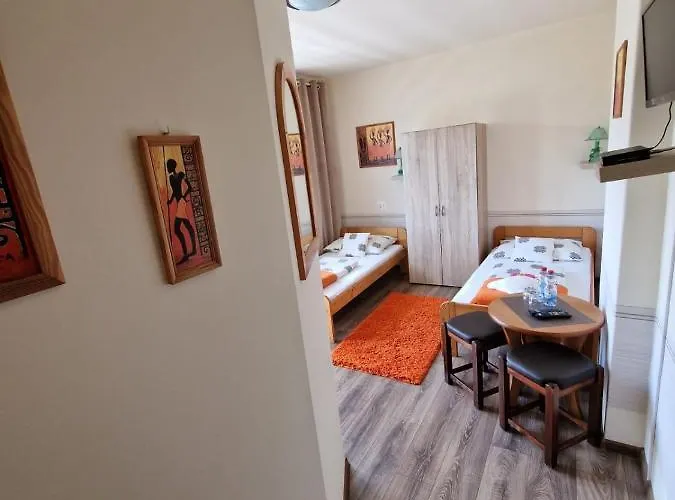 فندق مبيت وإفطار Irena 3*