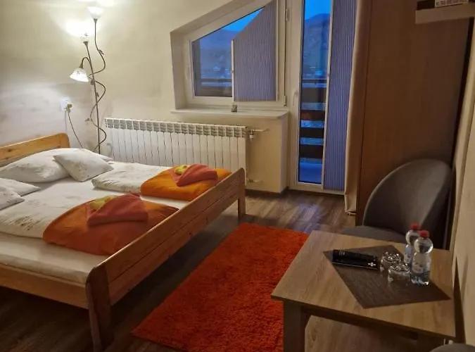 فندق مبيت وإفطار Irena 3*